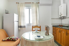 Microwave, stovetop, coffee/tea maker, toaster