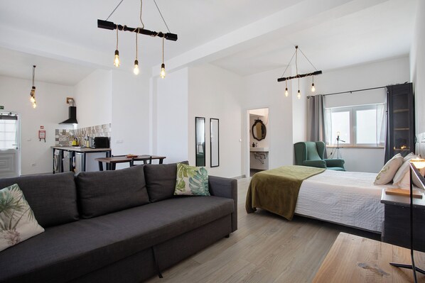 1 bedroom, free WiFi, bed sheets