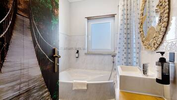 Shower, towels