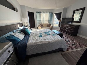 4 bedrooms, iron/ironing board, WiFi, bed sheets - Orlando Family Home (Orlando)