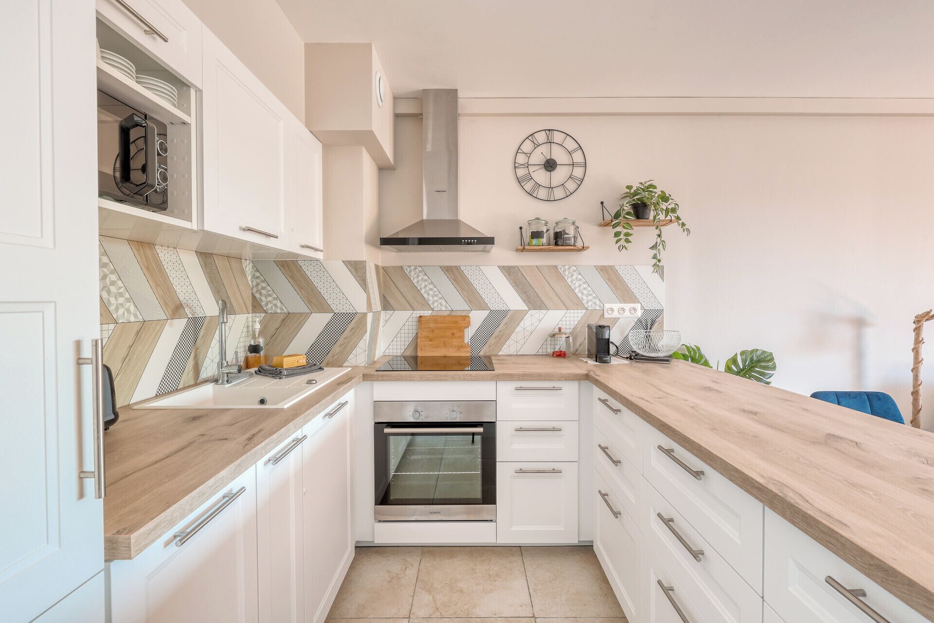 Réfrigérateur, micro-ondes, four, lave-vaisselle