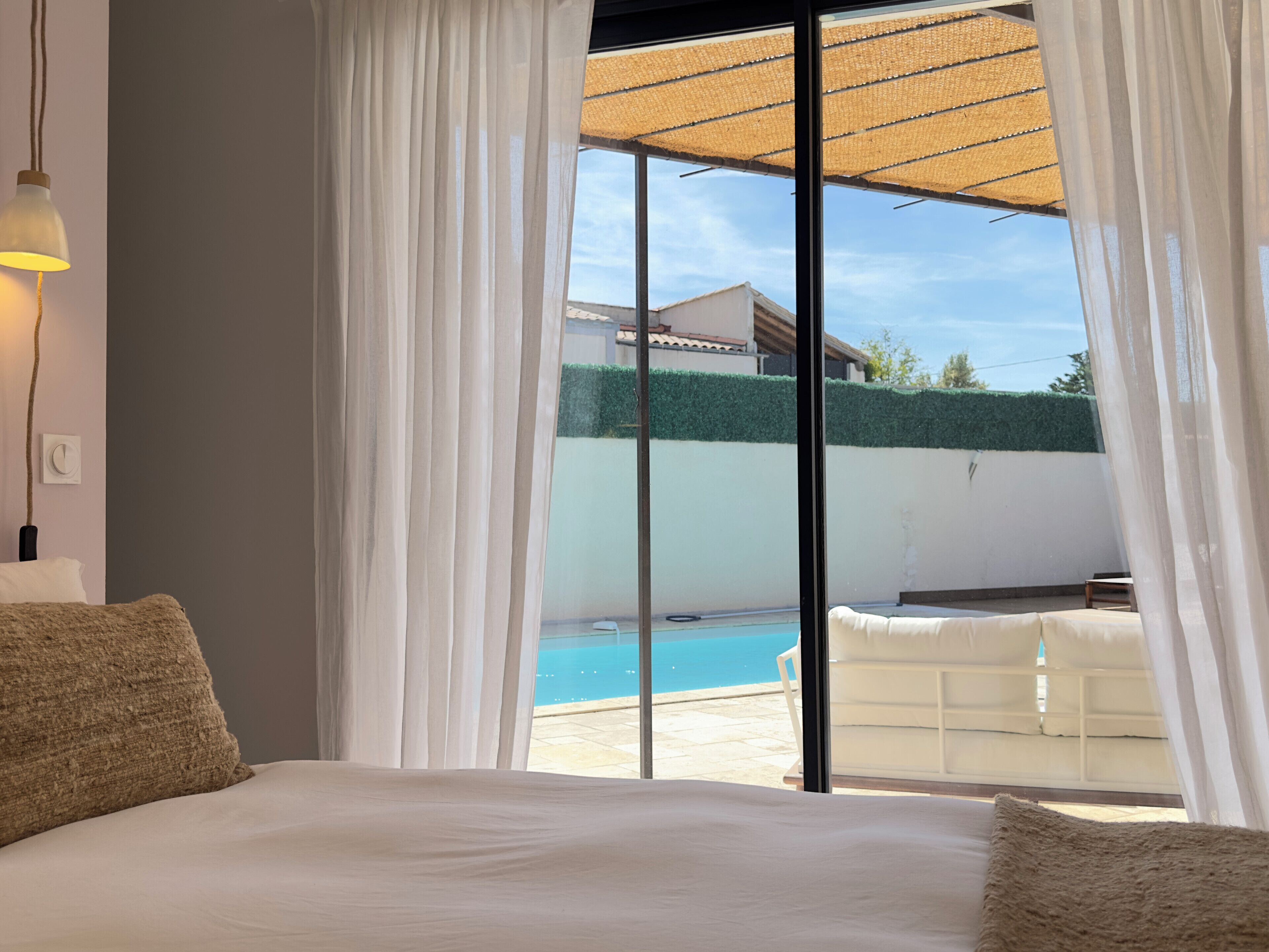 4 多间卧室、旅行婴儿床、WiFi、床单