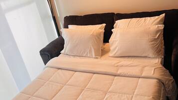 1 chambre, fer et planche à repasser, Wi-Fi, draps fournis