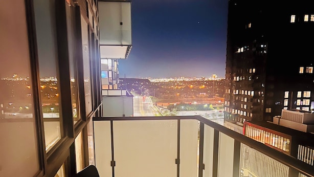 Unclassified image, 1 of 25, button - Luxury 1BR Condo | Sophisticated & Stylish Stay by Square One (Mississauga)