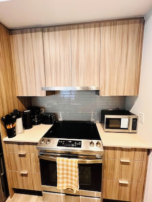 Microwave, oven, stovetop, dishwasher