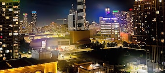 Luxury 1BR Condo | Sophisticated & Stylish Stay by Square One