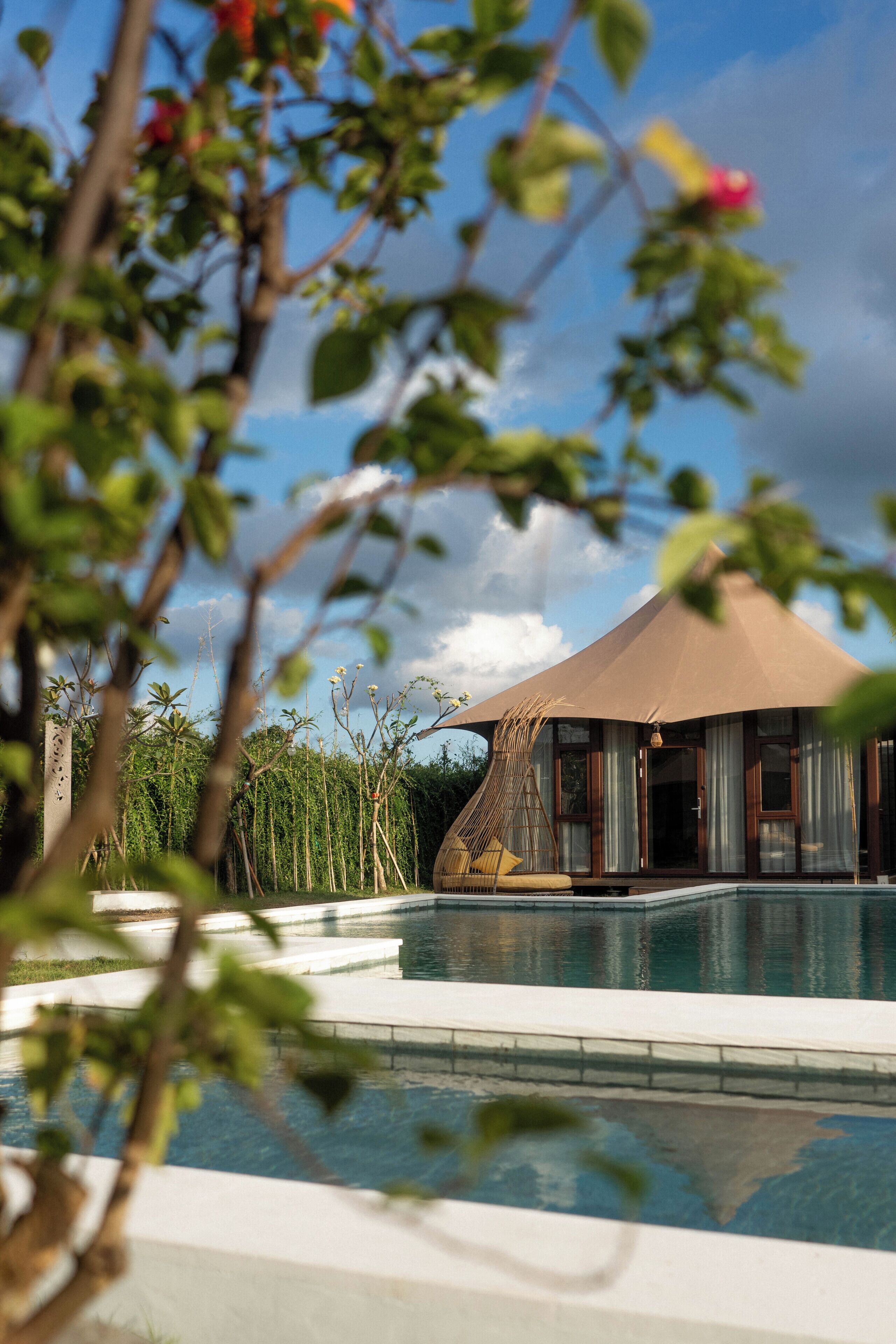 Premium bedding, memory foam beds, in-room safe, individually decorated