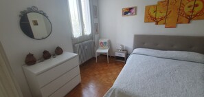 1 間睡房、熨斗/熨衫板、免費 Wi-Fi、床單