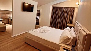 Unclassified image, 3 of 22, button - Hotel Noel (Vlorë)