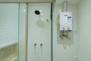 Bathroom - SUH Copacabana 76  (Rio de Janeiro)