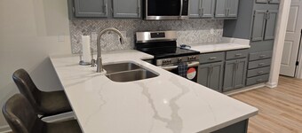 Modern, Luxurious 3-bedroom house in the heart of Newport