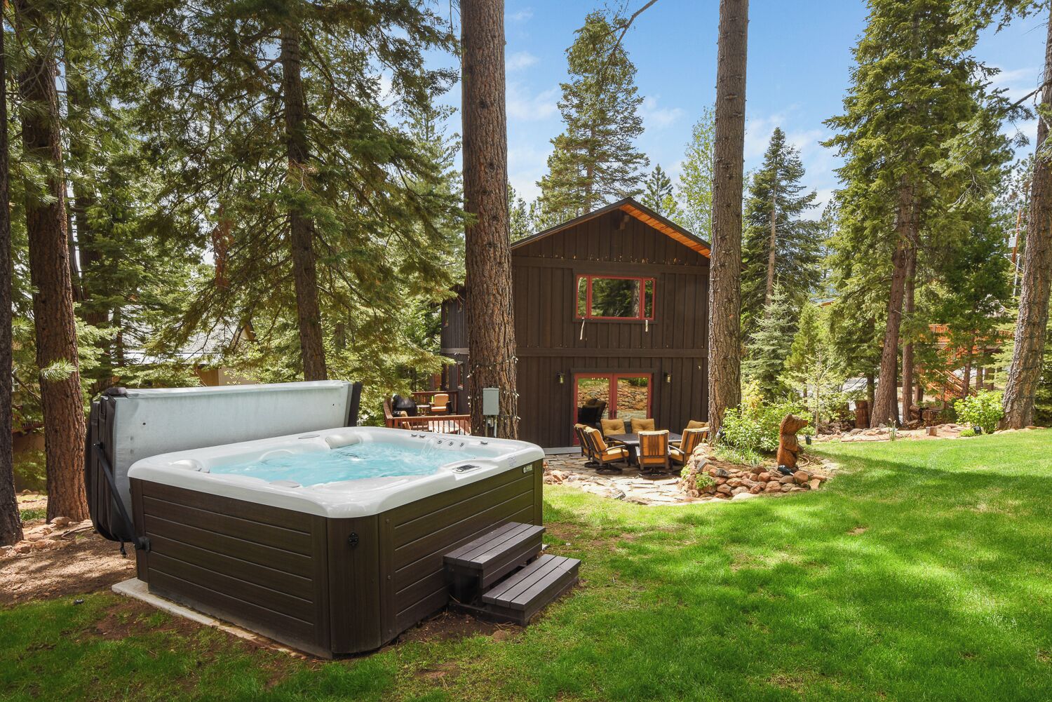 Bain à remous extérieur