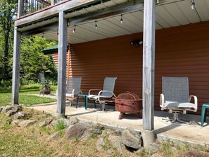 Terrace/patio - Chimney Hill Charmer for Four Seasons of Fun! (Wilmington)