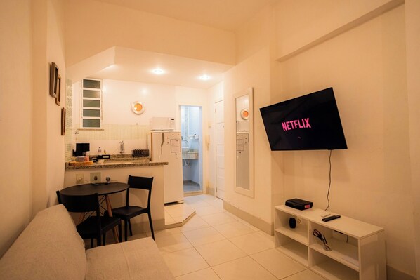Apartment | Living area - SUH Copacabana 62 (Rio de Janeiro)