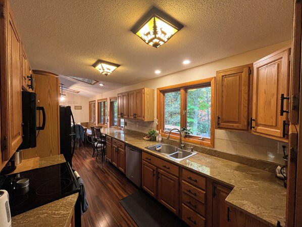 Microwave, oven, stovetop, dishwasher