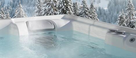 Tina de hidromasaje al aire libre