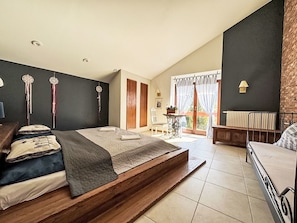 6 bedrooms, internet