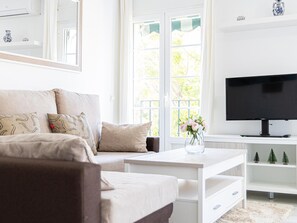 Living area - H2M Montesa 2nd Floor 700m beach Rooftop terrace (Málaga)