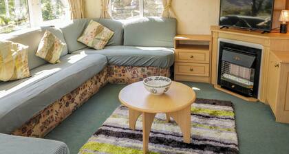 THE CARAVAN@MEENACROSS, pet friendly in Carrigart, County Donegal