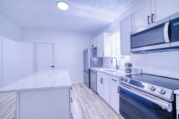 Microones, forn, placa de cuina i rentaplats