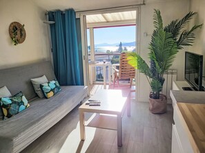 Living area - La Croisette by Interhome (La Seyne Sur Mer, Les Sablettes)