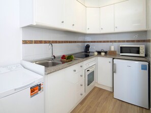 Private kitchen - Imperial Park by Interhome (Calpe/Calp)