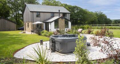 Highfield Barton - Hot tub/pet friendly