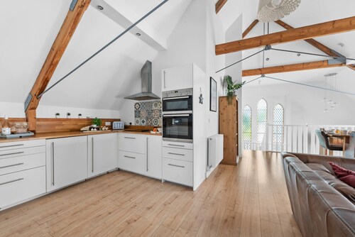 The Old Chapel -  Hot tub, Pets welcome, Garden