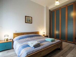 3 bedrooms, Internet