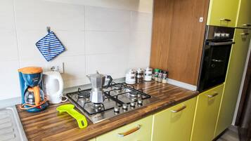 Réfrigérateur, lave-vaisselle