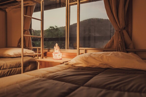3 Schlafzimmer, Schreibtisch, kostenloses WLAN, Bettwäsche