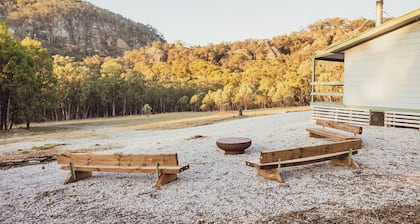 Bough & Burrows retreat set in 100 acres of pristine bush. Perfect for families!