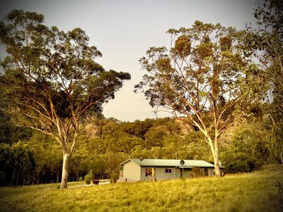 Bough & Burrows retreat set in 100 acres of pristine bush. Perfect for families!