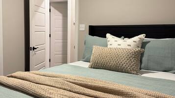 3 soveværelser, strygejern/strygebræt, sengetøj