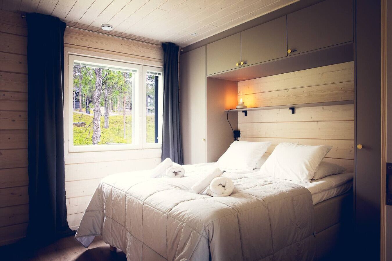 5 chambres, lit parapluie, Wi-Fi, draps fournis