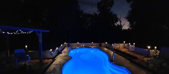 Unique A-Frame wloft, pool, & RV electric 17 min from Silver Springs State Park 