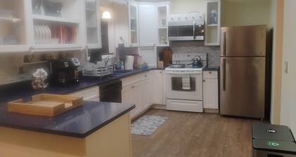Unique A-Frame wloft, pool, & RV pad 17 minutes from Silver Springs State Park