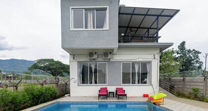 Stunning 4-Bedroom Villa with Private Pool - Perfect for Families or Groups