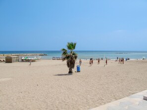 Vlak bij het strand