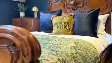 2 Schlafzimmer, BĂŒgeleisen/BĂŒgelbrett, WLAN, BettwĂ€sche