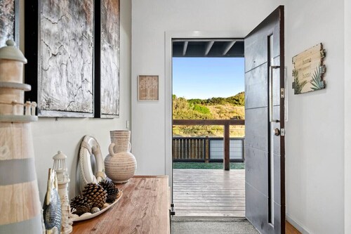 Honeysuckles Ultimate Beach Escape