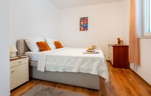 3 Schlafzimmer, Bügeleisen/Bügelbrett, kostenloses WLAN, Bettwäsche