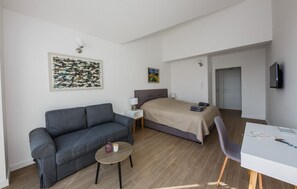 5 makuuhuonetta, silitysrauta/-lauta, ilmainen Wi-Fi, vuodevaatteet