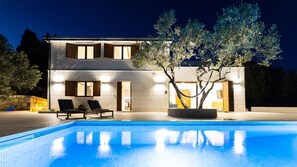Pool - Villa Teuta by Villas Guide (Bacina)
