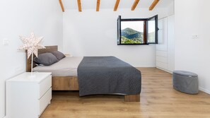 3 soverom, strykejern/-brett, wi-fi (inkludert) og sengetøy