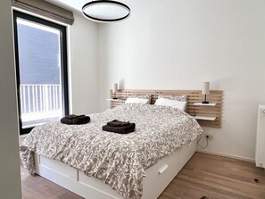 1 개의 침실, 무료 WiFi