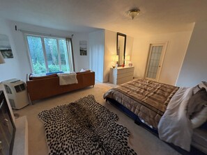 5 bedrooms, free WiFi
