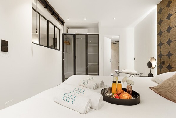 2 bedrooms, Internet, bed sheets