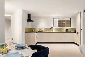 Microwave, oven, coffee/tea maker, toaster