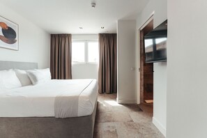 2 bedrooms, iron/ironing board, travel crib, free WiFi - 2BR Beachfront Condo ONE Mambo 2 by Bocobay (Willemstad)